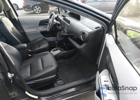 2012 Toyota Prius C Four z USA, uszkodzony, nr VIN JTDKDTB33C1017279